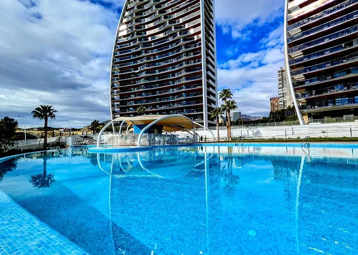 Sunset Waves Luxury Apartment